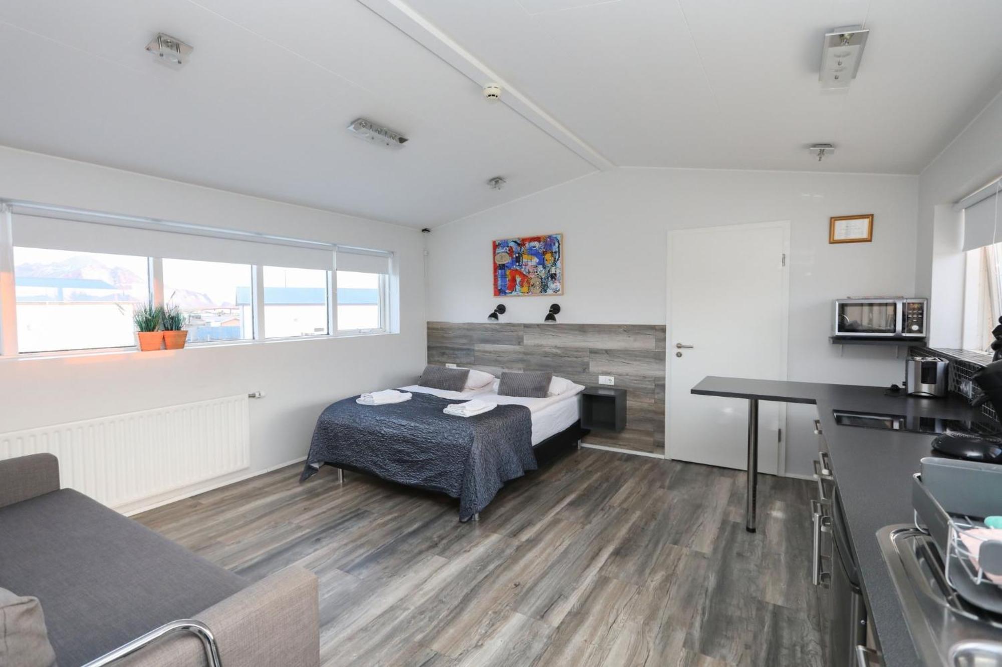 Skyjaborg Apartments Хофн Экстерьер фото